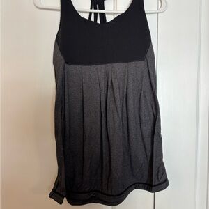 Lululemon Power Technique tank top in black and heathered gray size 6